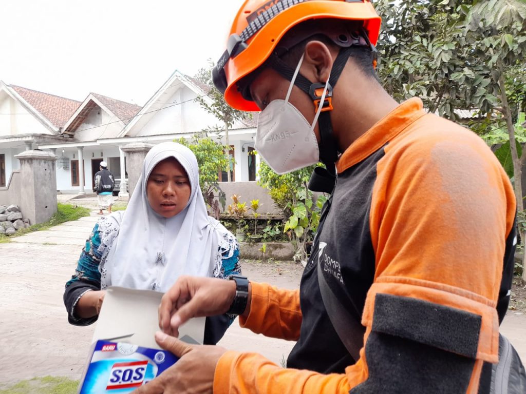 Begini Aksi Pencarian Korban dan Layanan Kesehatan Keliling Dompet Dhuafa di Lumajang