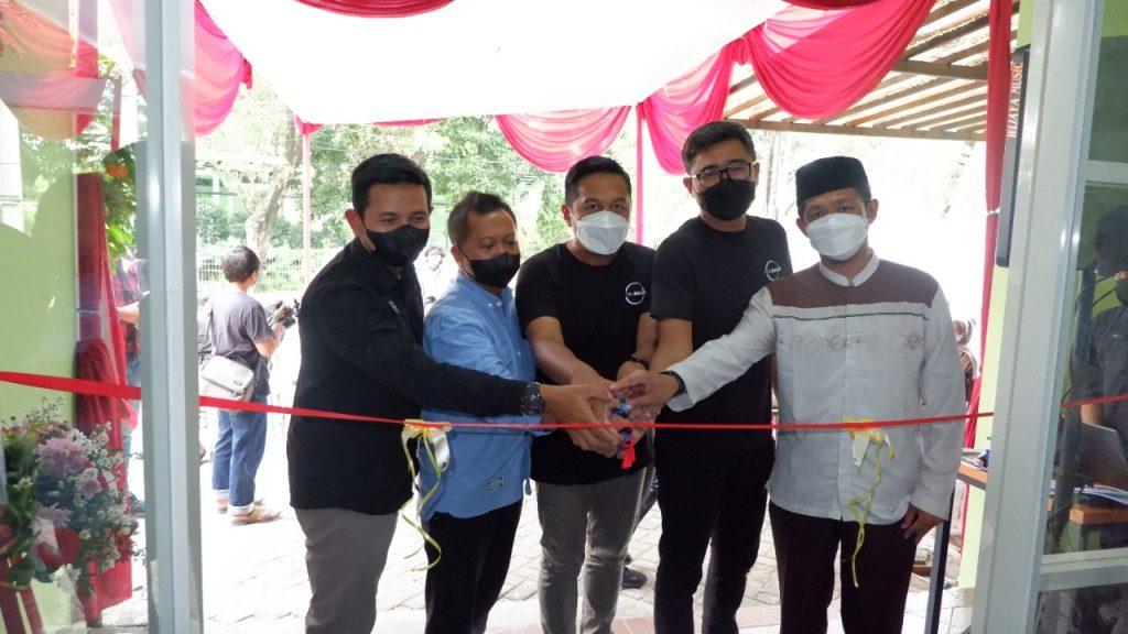 Resmi Dibuka Warung Gratis di Surabaya