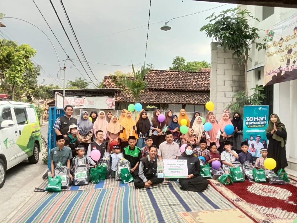 Kado Spesial Untuk Adik Yatim, Tebarkan Kebahagiaan di Bulan Ramadan