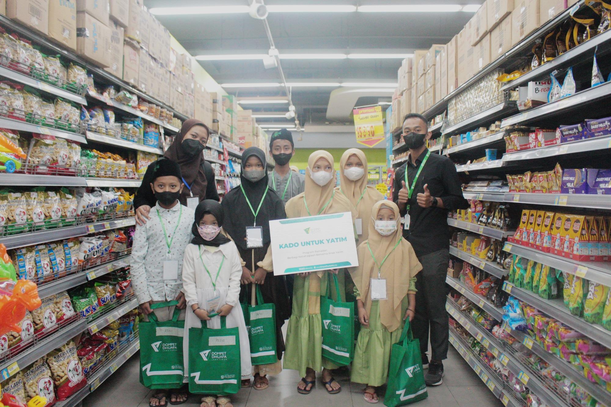 Kado Spesial Untuk Adik Yatim, DD Jatim Tebarkan Kebahagiaan Di Bulan Ramadan