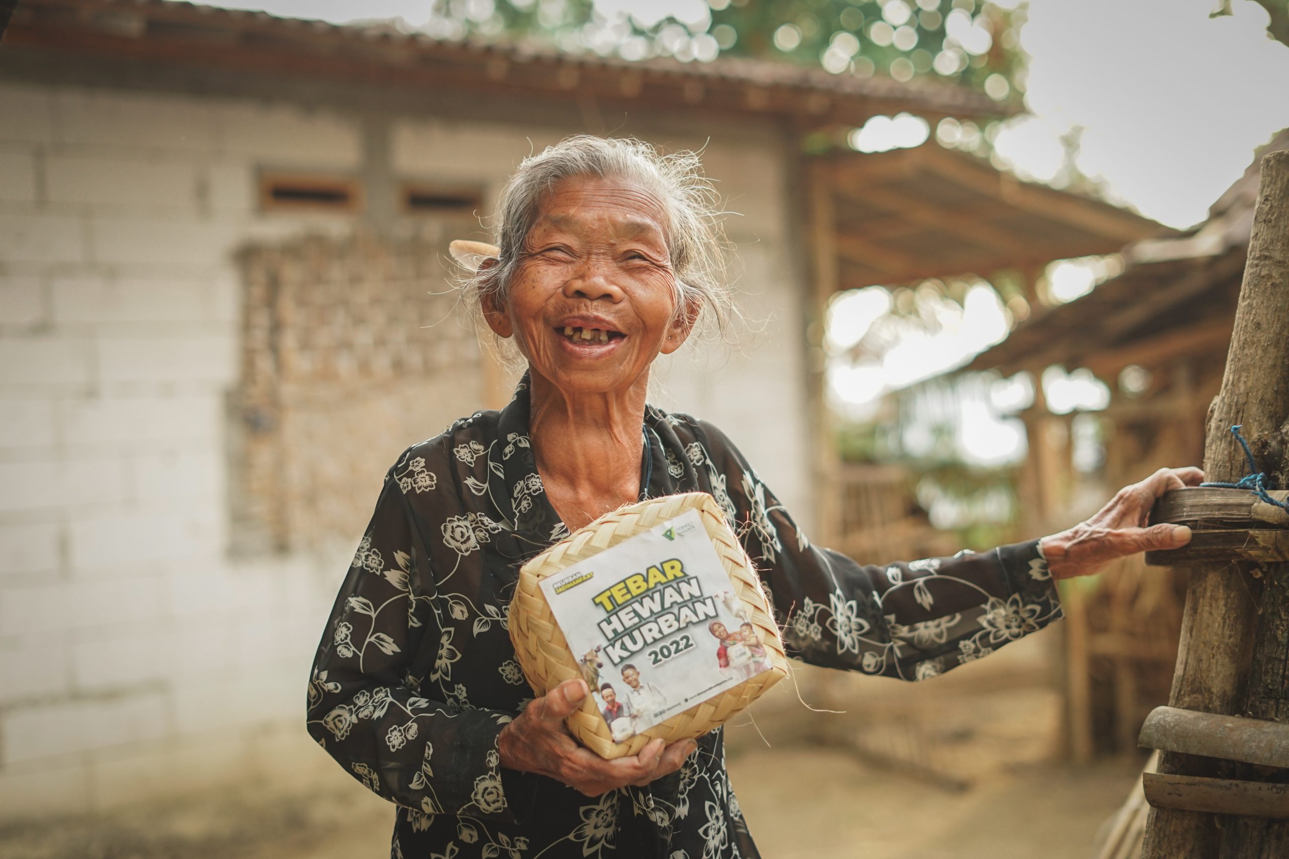 Tebar Hewan Kurban Hingga ke Desa Sono