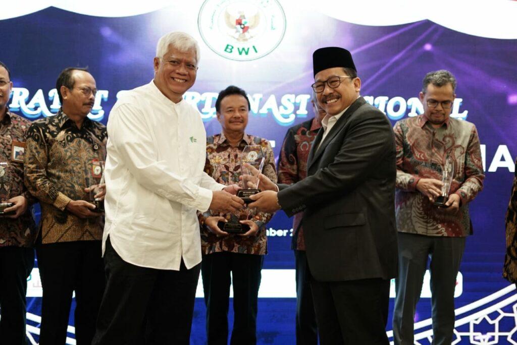 Dompet Dhuafa Terima Penghargaan BWI sebagai Nazhir Wakaf Terbaik