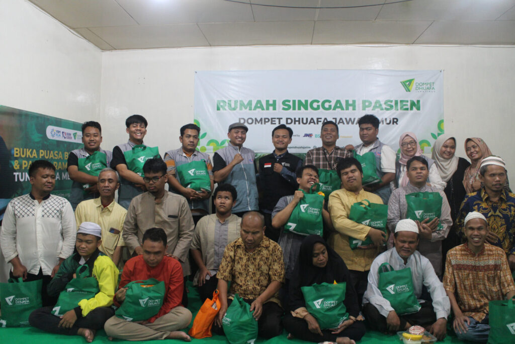 KHATAMAN AL-QUR’AN BRAILLE DI ATAS KAPAL FERI WARNAI RAMADAN DI SURABAYA