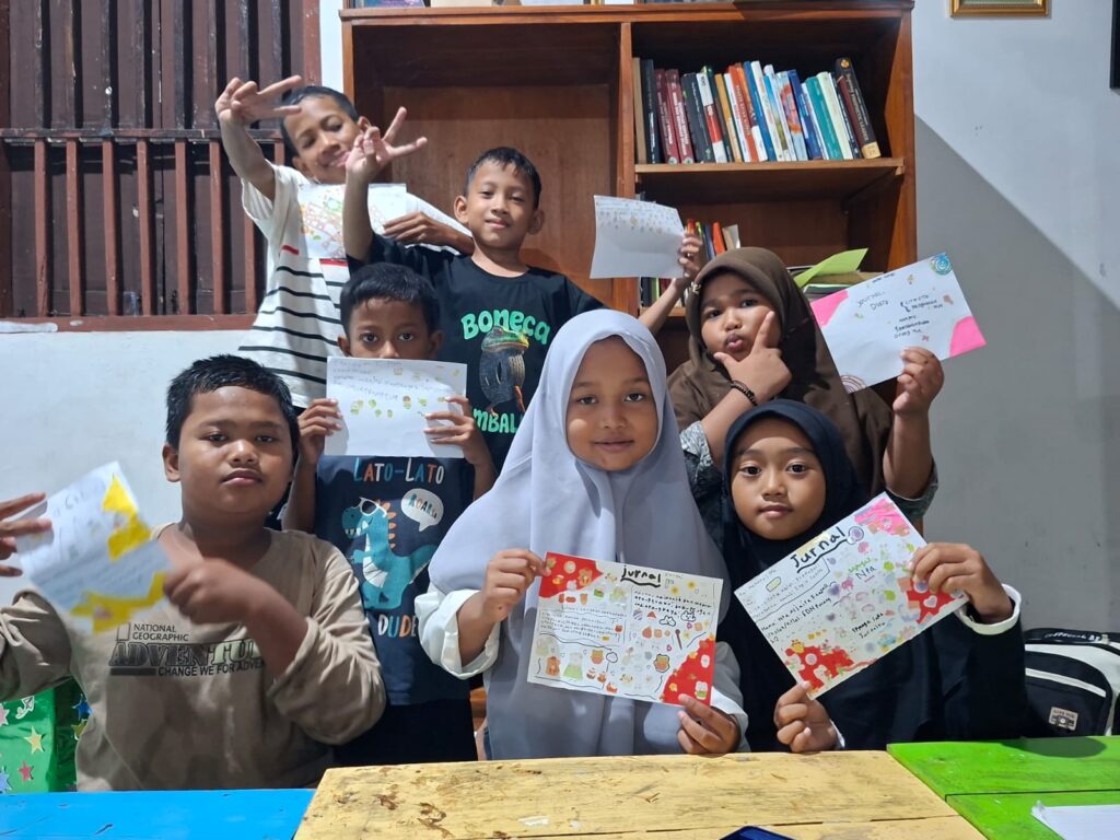 KREATIVITAS TUMBUH, LOGIKA TERASAH DI RUMAH BELAJAR DOMPET DHUAFA MADIUN